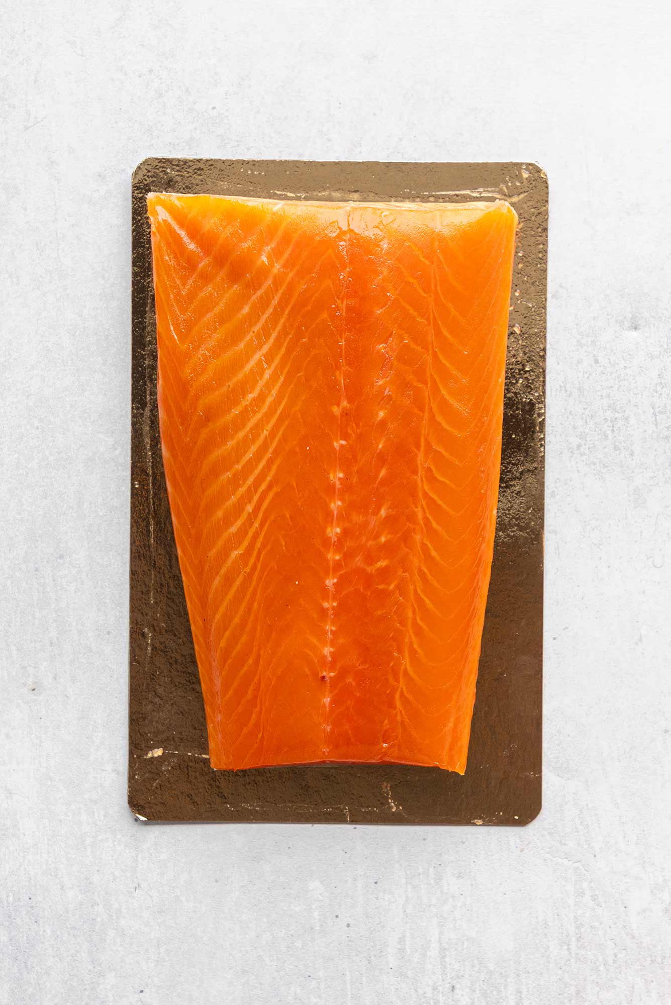 Rockfish Glenarm Salmon double smoked 500g on gold board