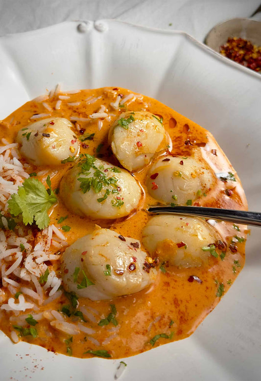 Pan Fried Scallops in a Roasted Tomato and Coconut Curry!