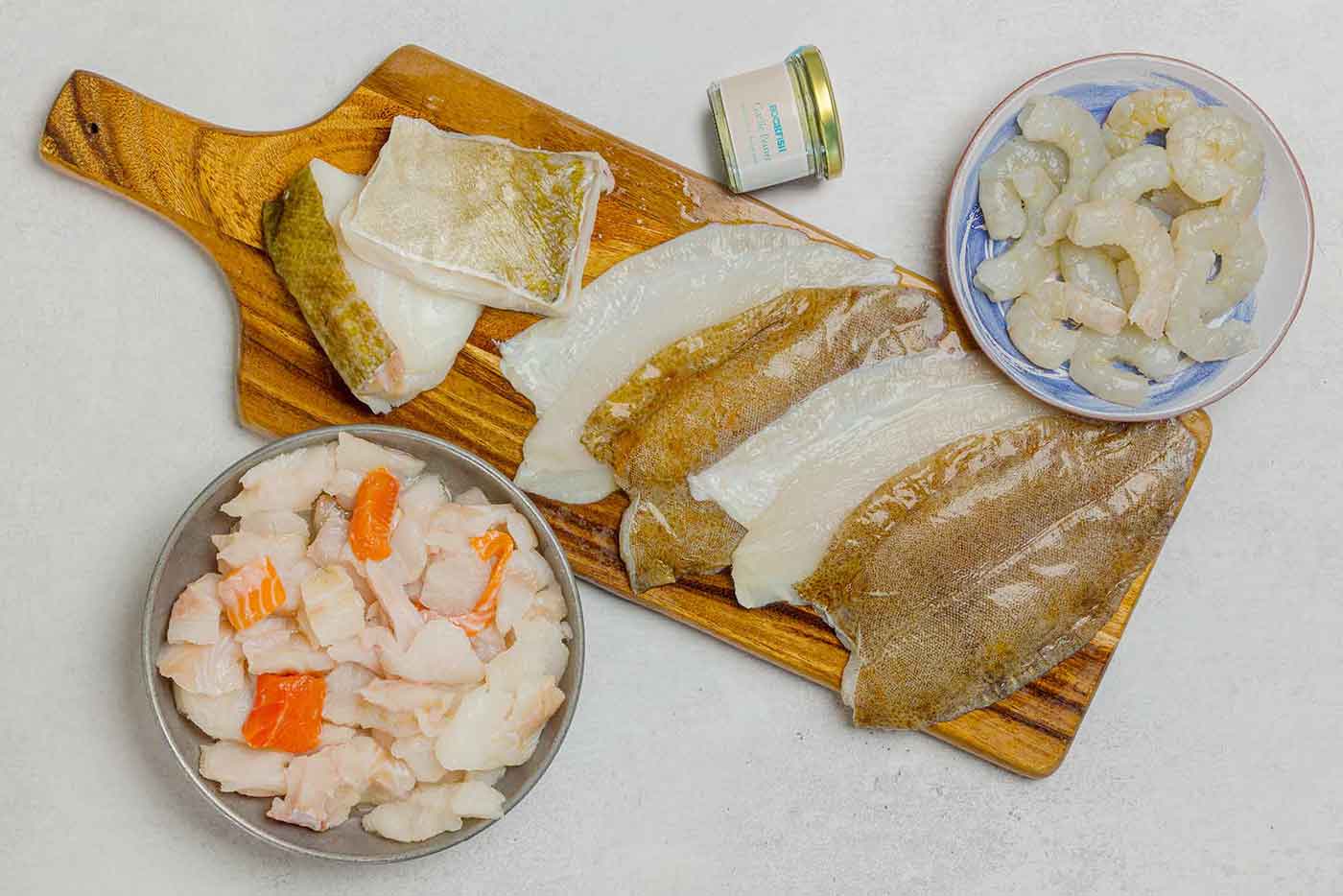 Rockfish seasonal box including Karumba prawns, fish pie mix, lemon sole fillets and two premium fillets of cod and a garlic butter - mobile